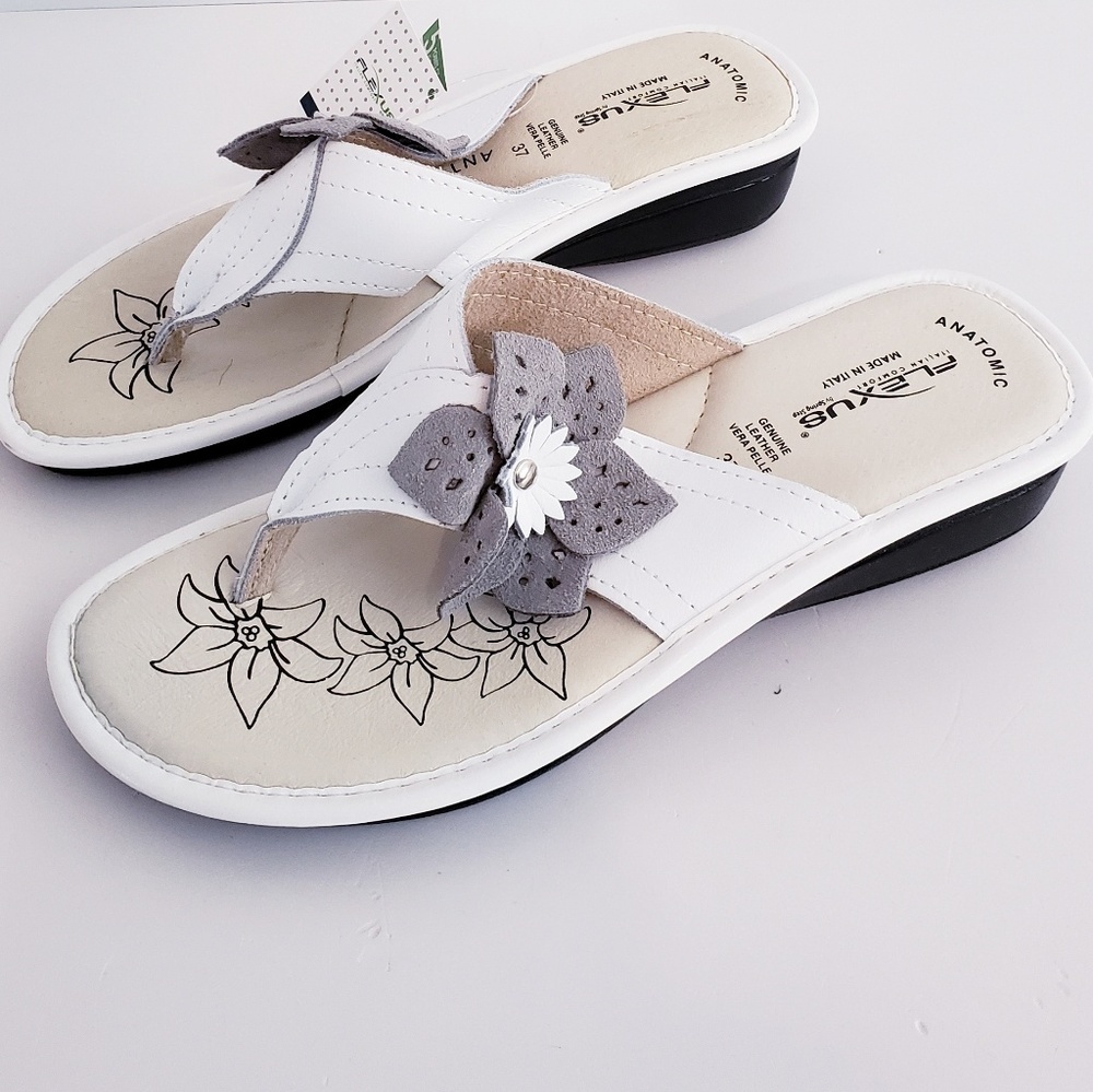 Flexus white gray sandal
